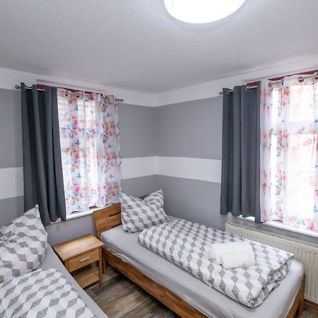 Lindenring Pension Наумбург Экстерьер фото