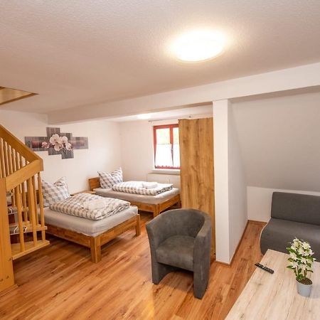 Lindenring Pension Наумбург Экстерьер фото
